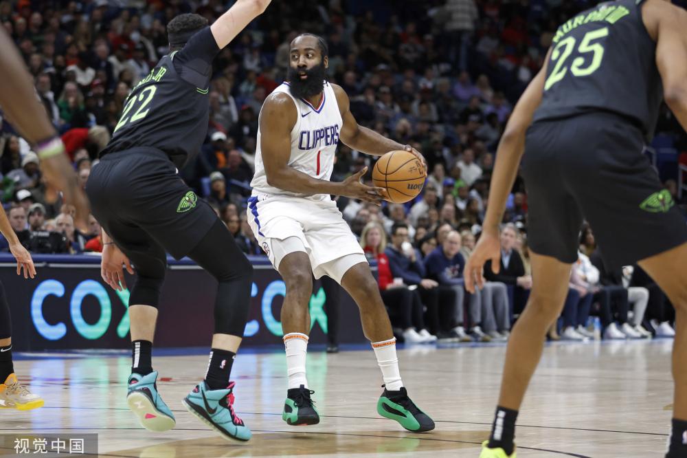 在球场上 在球场上